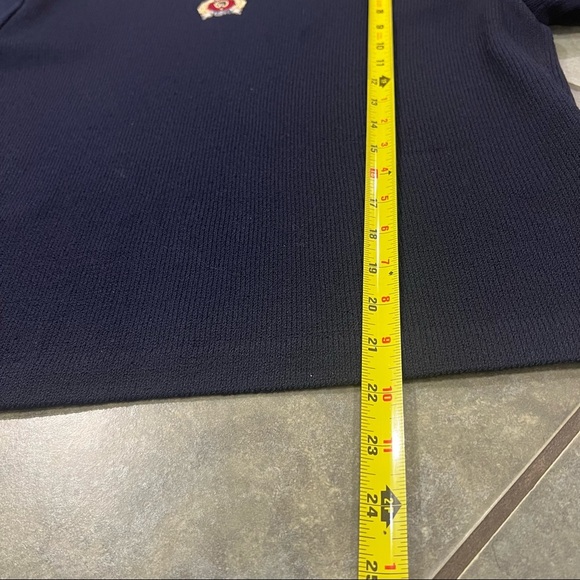 VTG ST.JOHN Knit Navy Shirt With Emblem Crest Stripe Sleeve Sz L Career Academia - Picture 9 of 9